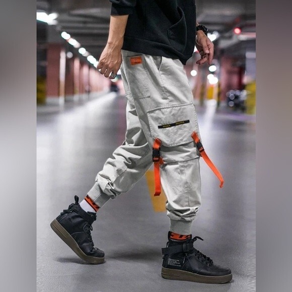 Guys/ Unisex Patched Pocket Buckle Detail Cargo Pants - Picture 3 of 9